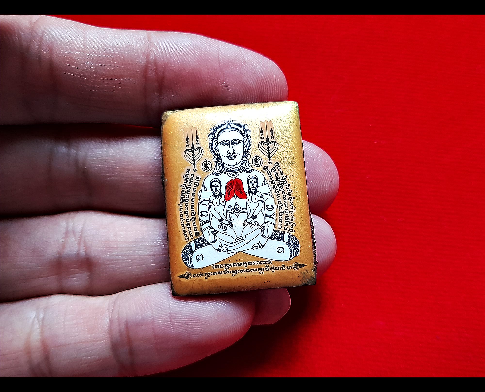 ล็อกเก็ต(ใหญ่) ฉากทอง โครตขุนแผน ยันต์นะอกแตก นางล้อม หลังแม่กำเนิด บรรจุมวลสาร+ตะกรุด3ดอก (อานุภาพโชคลาภ ค้าขาย เมตตา เส่นห์) ปี2564 #รับประกันแท้