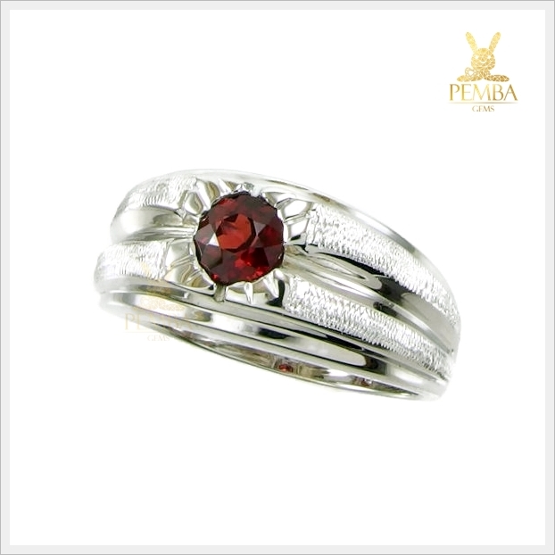 แหวนโกเมนแท้ เงินแท้925 ชุบทองคำขาว เม็ดเดี่ยว เล็กๆ ก็ดูดีได้