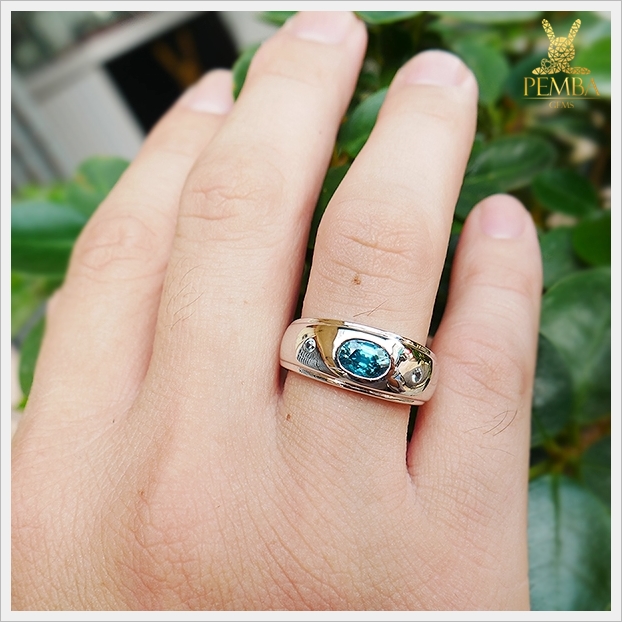 แหวนเพทายแท้ สีฟ้าสดใส ประกายเพชร เงินแท้925 ชุบทองคำขาว