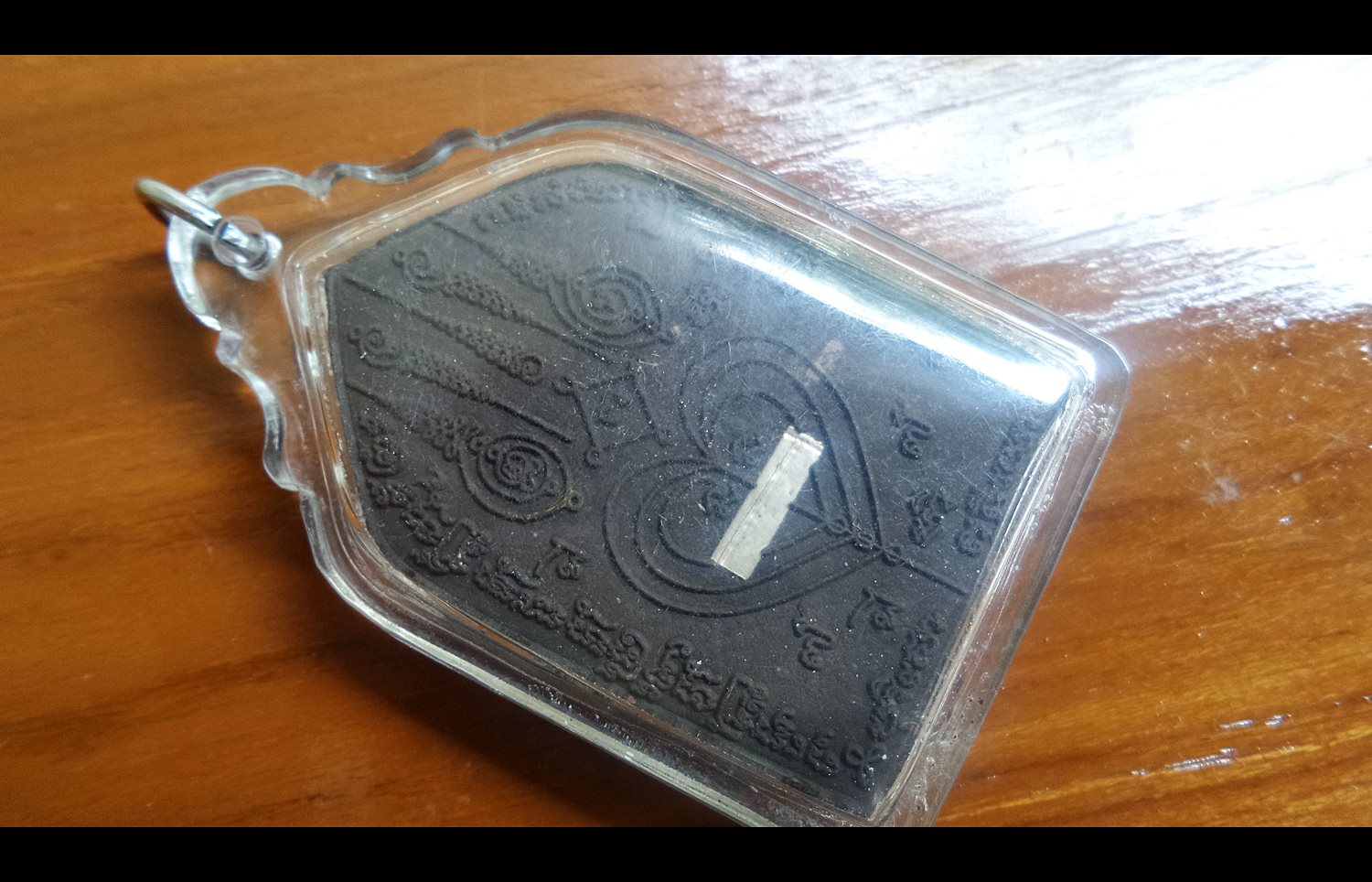 อิ้นขี่เพชรพญาธร และ ขุนแผนพรายสิเน่หา ด้านหลังฝังนางกินรี หลวงปู่ครูบาคำเป็ง