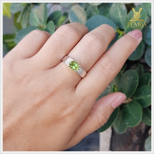 แหวนเพริดอตแท้ ดีไซน์เรียบๆ ดูมีสไตล์ เงินแท้925 แหวนพลอยแท้