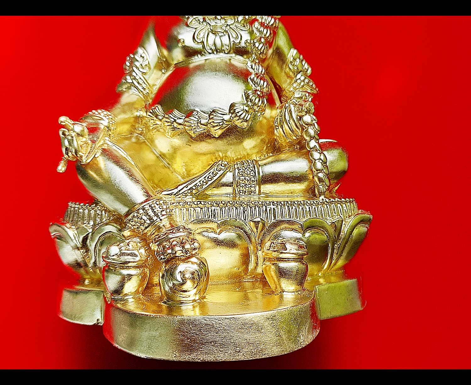 รูปหล่อ ท้าวเวสสุวรรณ ปาง ไฉ่ซิงเอี๊ย(ธนบดี) นั่งรับทรัพย์ เนื้อทองเหลือง ปิดทองแท้(ปิดทองก่อนปลุกเสก) ปี2564 - (เทพเจ้าแห่งโชคลาภ ความมั่งคั่ง) (ขนาดตั้งบูชา หน้าตัก4นิ้ว ฐาน4นิ้วครึ่ง สูง6นิ้ว) #พิธีนี้ไฉ่ซิงเอี๊ยท่านมาสงเคราะห์ปลุกเสกเอง