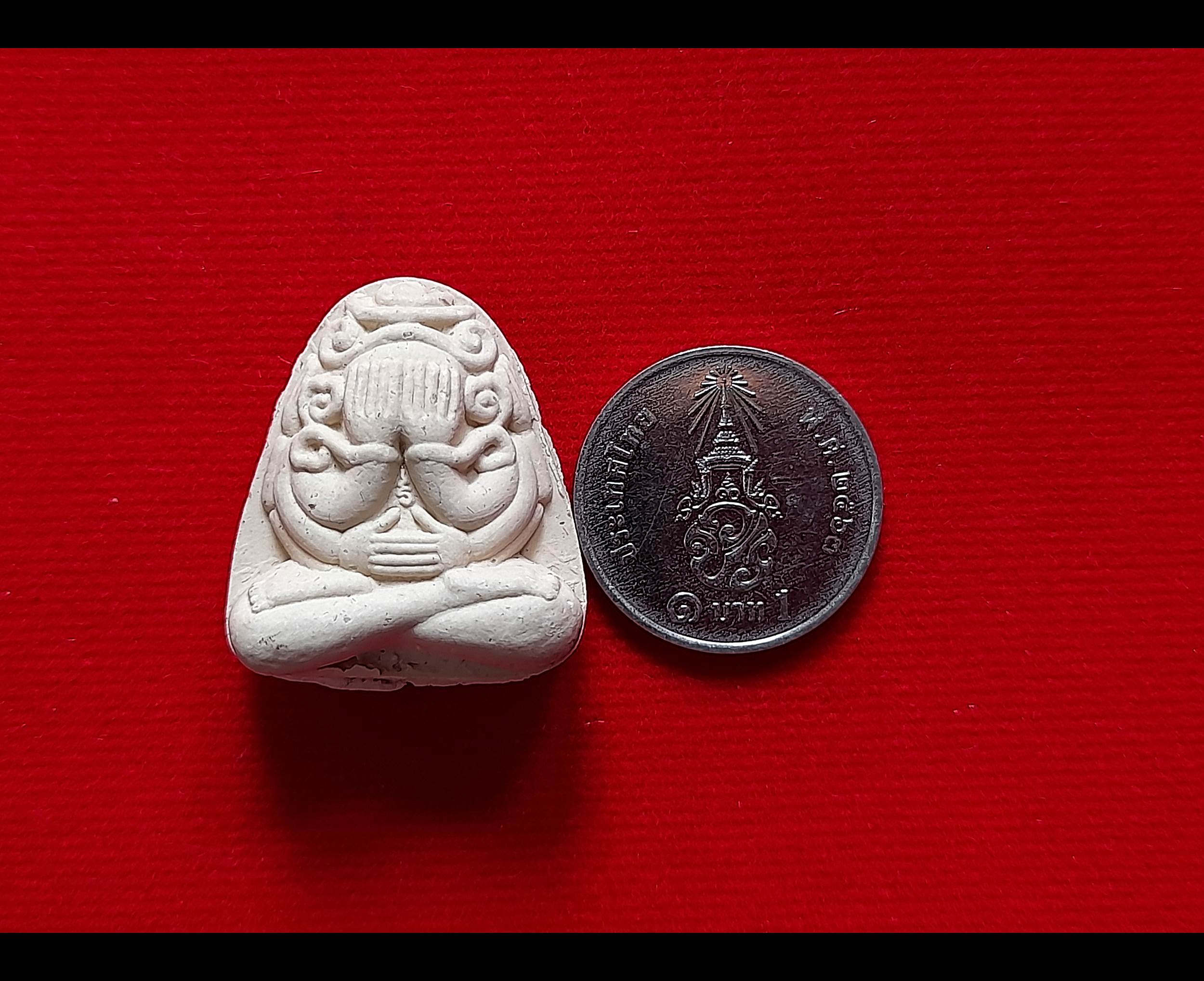 พระปิดตา มหาลาภ ยันต์ยุ่ง 4มือ หลังยันต์นะพรชัย (#ชุดรวม3องค์) ปี2542 เนื้อผง(รวมผงมวลสาร+เส้นผมเกศา+พลอยเสก เศษลูกแก้วสารพัดนึก) #รับประกันแท้และทัน - หลวงพ่อยุงยุทธ วัดเขาไม้แดง จ.ชลบุรี