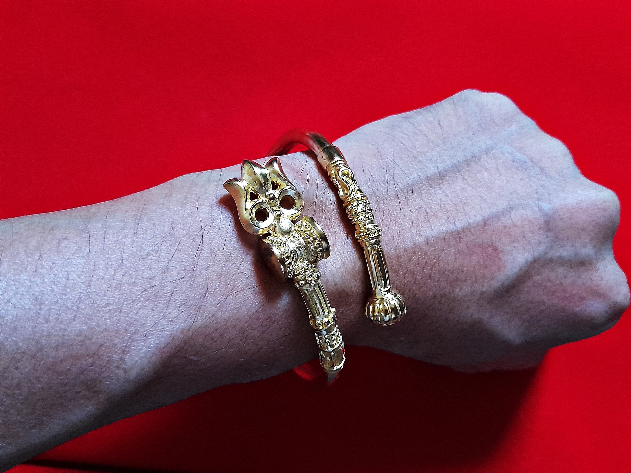 กำไล ข้อมือ ตรีศูล พระศิวะ (ขนาดฟรีไซด์ ปรับขนาดได้) เนื้อทองเหลือง