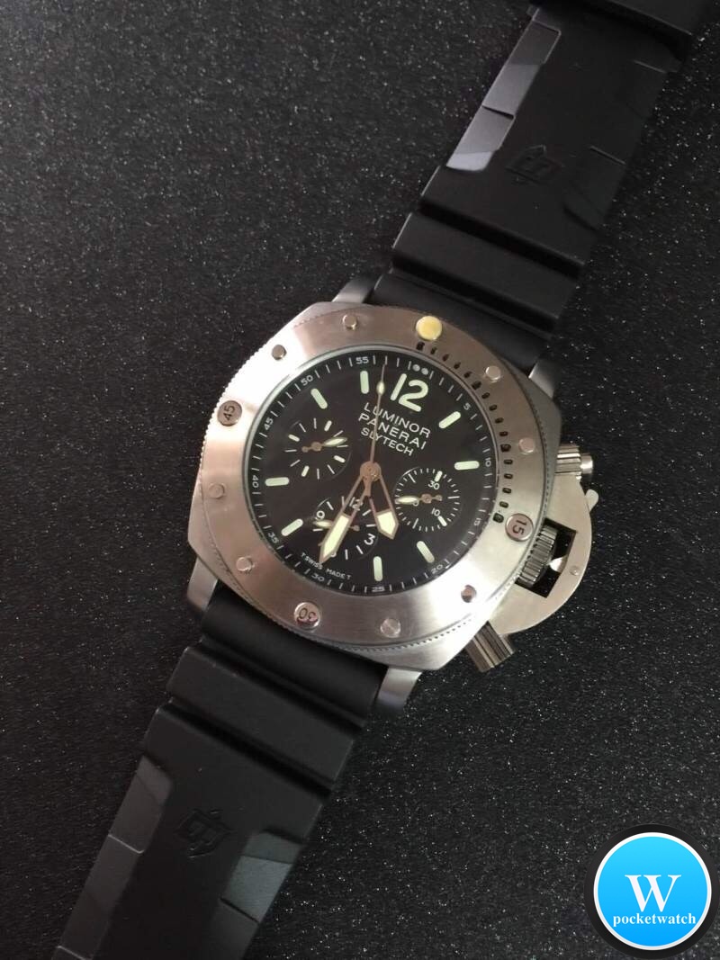 นาฬิกา Panerai Luminor Submersible