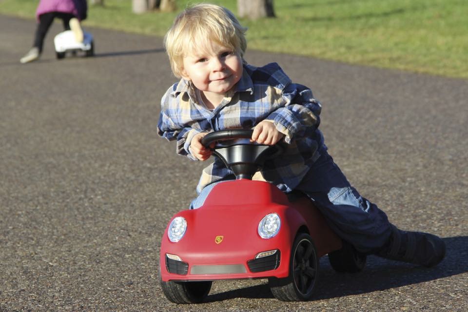 รถซุปเปอร์คาร์ขาไถลิขสิทธิ์แท้ของรถยนต์ Porsche รุ่น Porsche 911 Turbo Push Car - Red