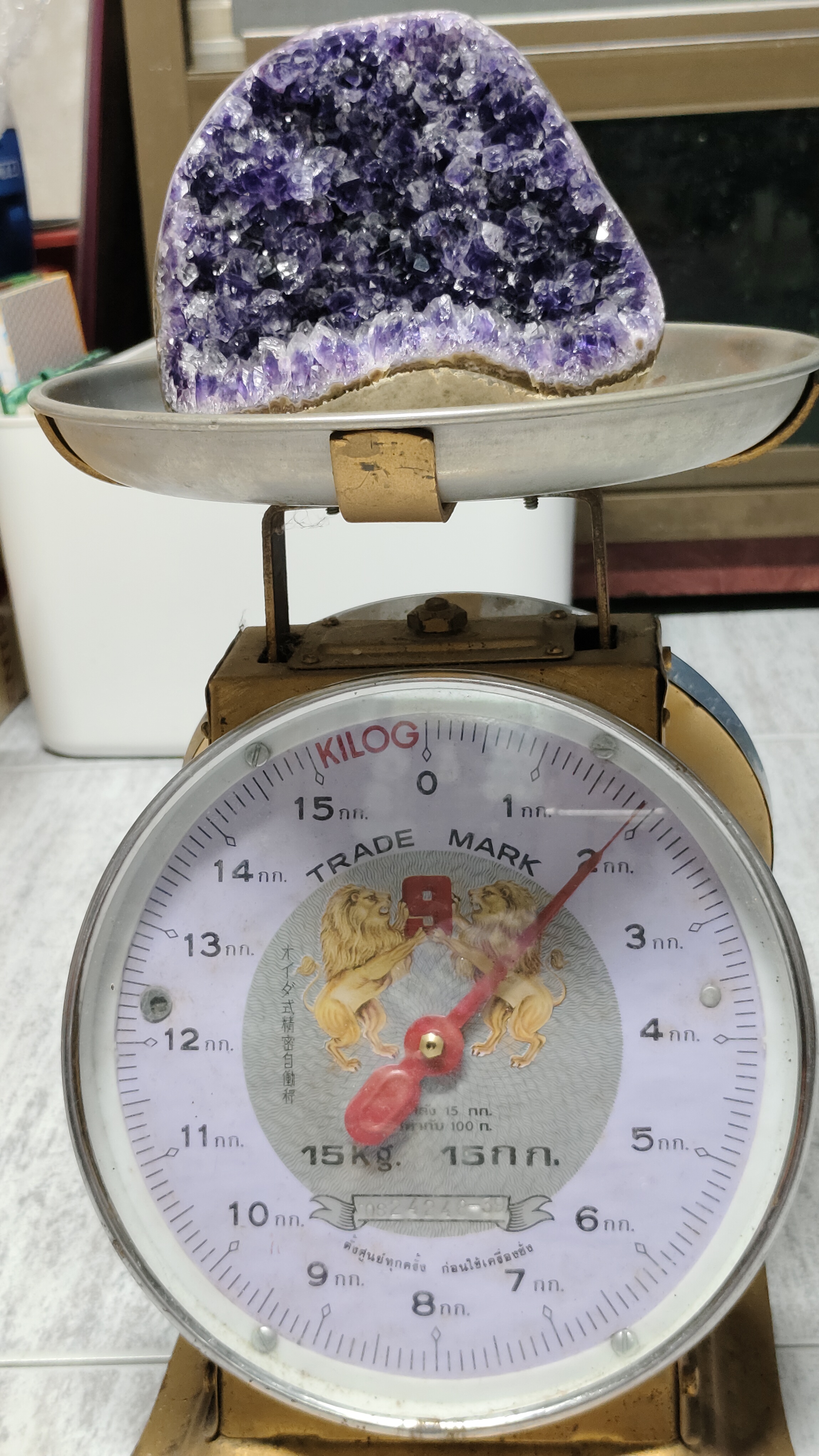 #โพรงหินอเมทิสต์(Amethyst Geode)