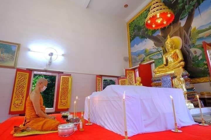 พระยอดขุนพล หลัง หนุมาน สี่กร ขี่สิงห์ #พิมพ์ใหญ่จัมโบ้ สีขาว เนื้อผงแก่ผงพุทธคุณ ปี2565 #รับประกันแท้ - หลวงพ่อเล็ก วัดท่าขนุน