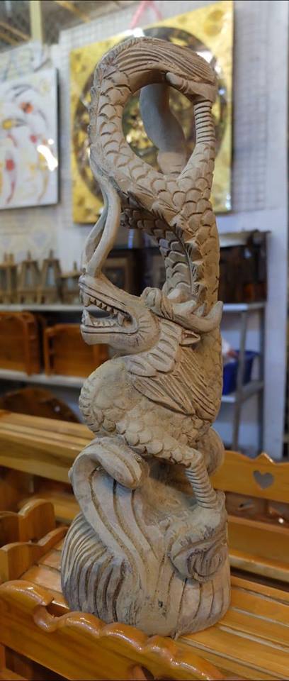 มังกร แกะจากไม้สักธรรมชาติ (ยาว14นิ้ว)