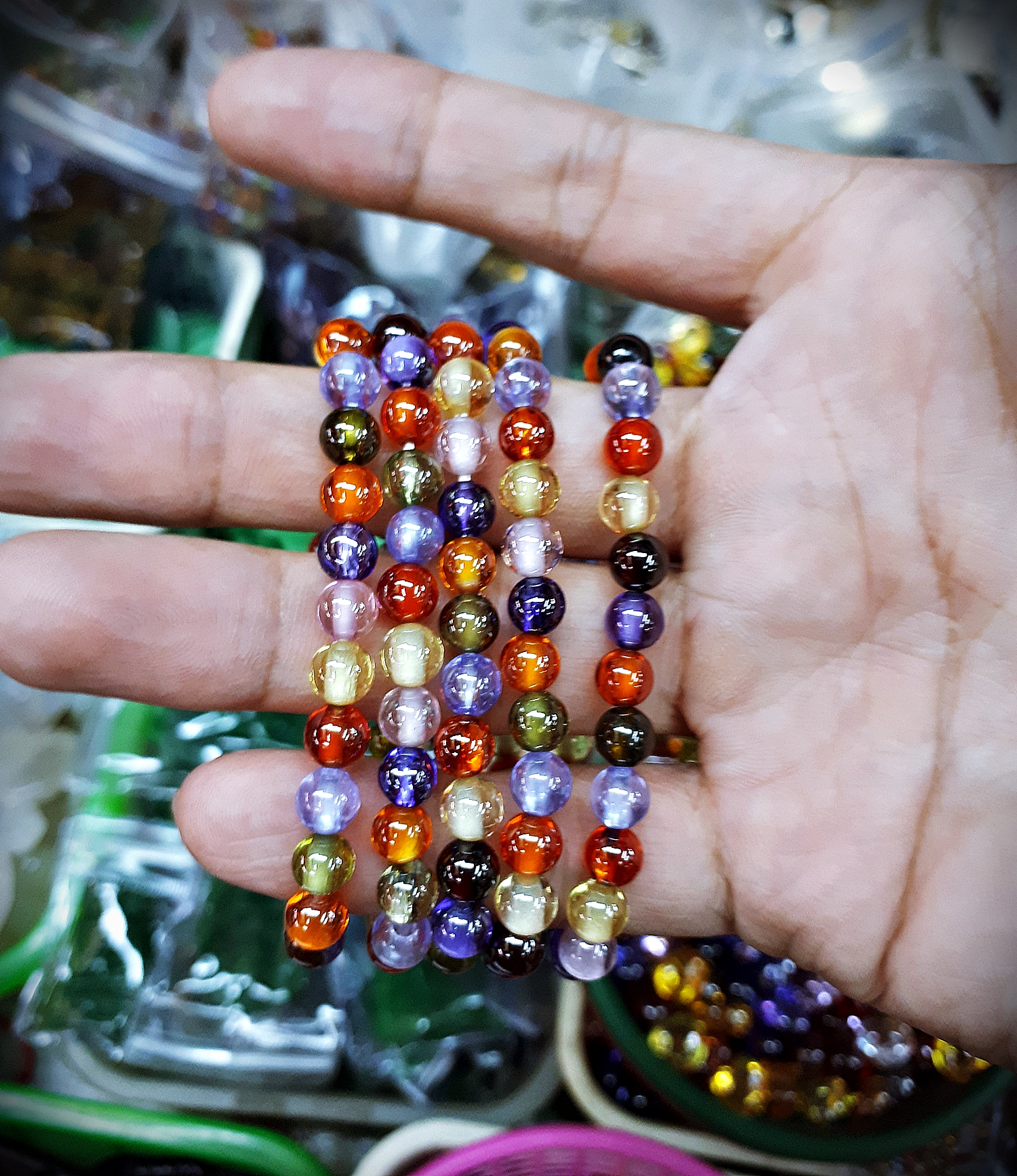 สร้อยข้อมือ ลูกแก้ว คละสี กันน้ำ กันลอก (ขายปลีก ขายส่ง)