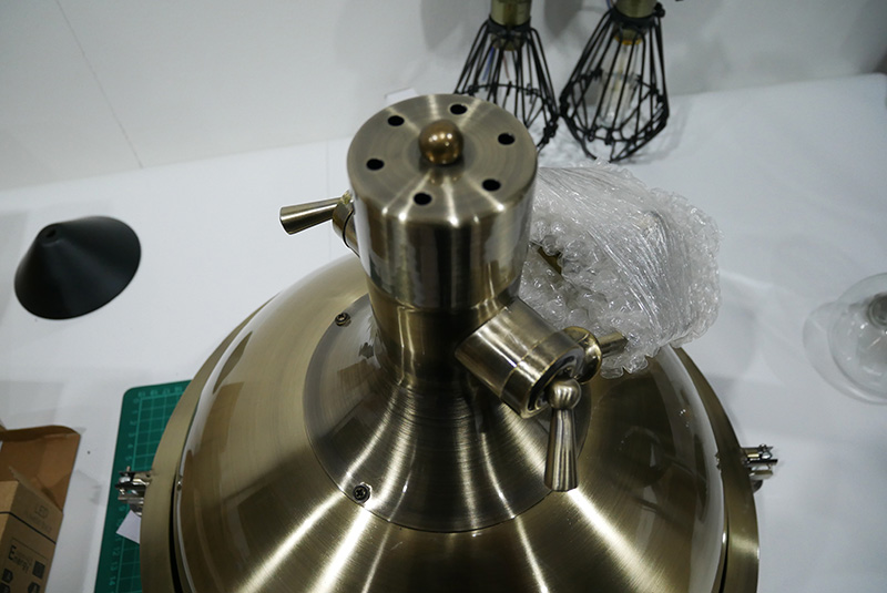 โคมไฟแขวนเพดาน Roberts Series สีเงินดำ [RBS03]