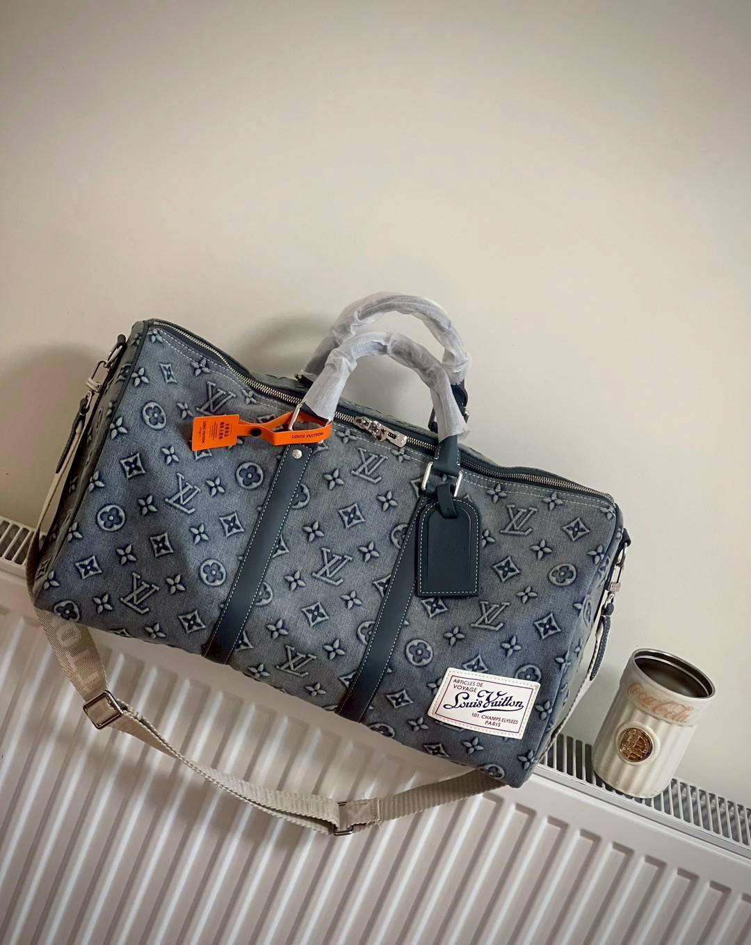 LOUIS VUITTON KEEPALL TRAVEL BAG (แอดไลน์ก่อนสั่งซื้อ)