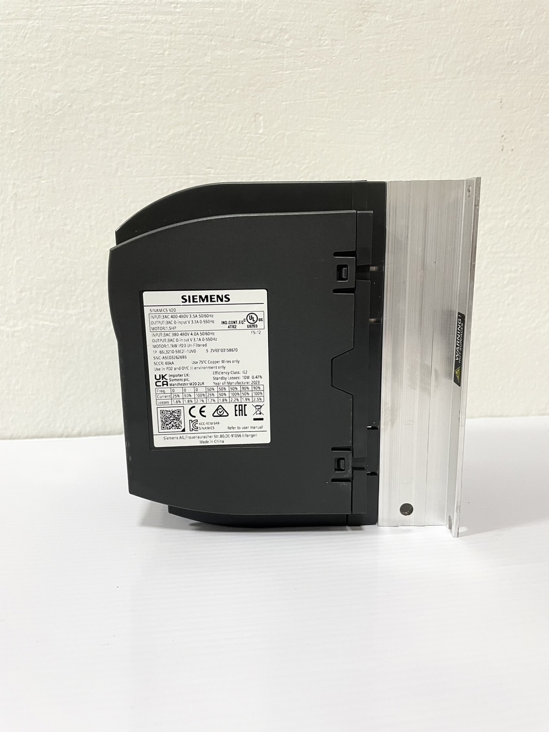 SIEMENS SINAMICS V20 Model: 6SL3210-5BE21-1UV0 1.1KW 380V