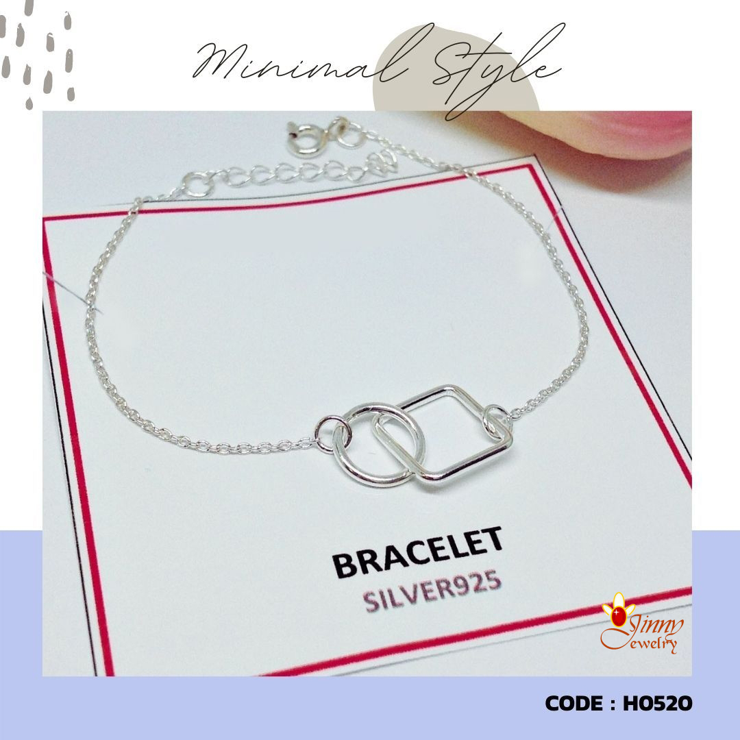 สร้อยข้อมือเงินแท้ 92.5% สร้อยข้อมือผู้หญิง รูปสี่เหลี่ยมคล้องห่วงกลม Minimal Style งานเล็กๆ น่ารักๆ ขนาดฟรีไซส์ (เรือนเงินแท้)