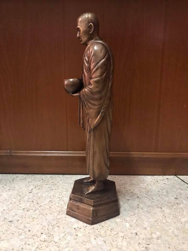 รูปหล่อ หลวงพ่อเงิน วัดบางคลาน รุ่น "เงินมาโปรด" (ความสูง23นิ้ว ฐานกว้าง6.5x6นิ้ว) เนื้อทองเหลือง ใต้ฐานอุดแผ่นยัน