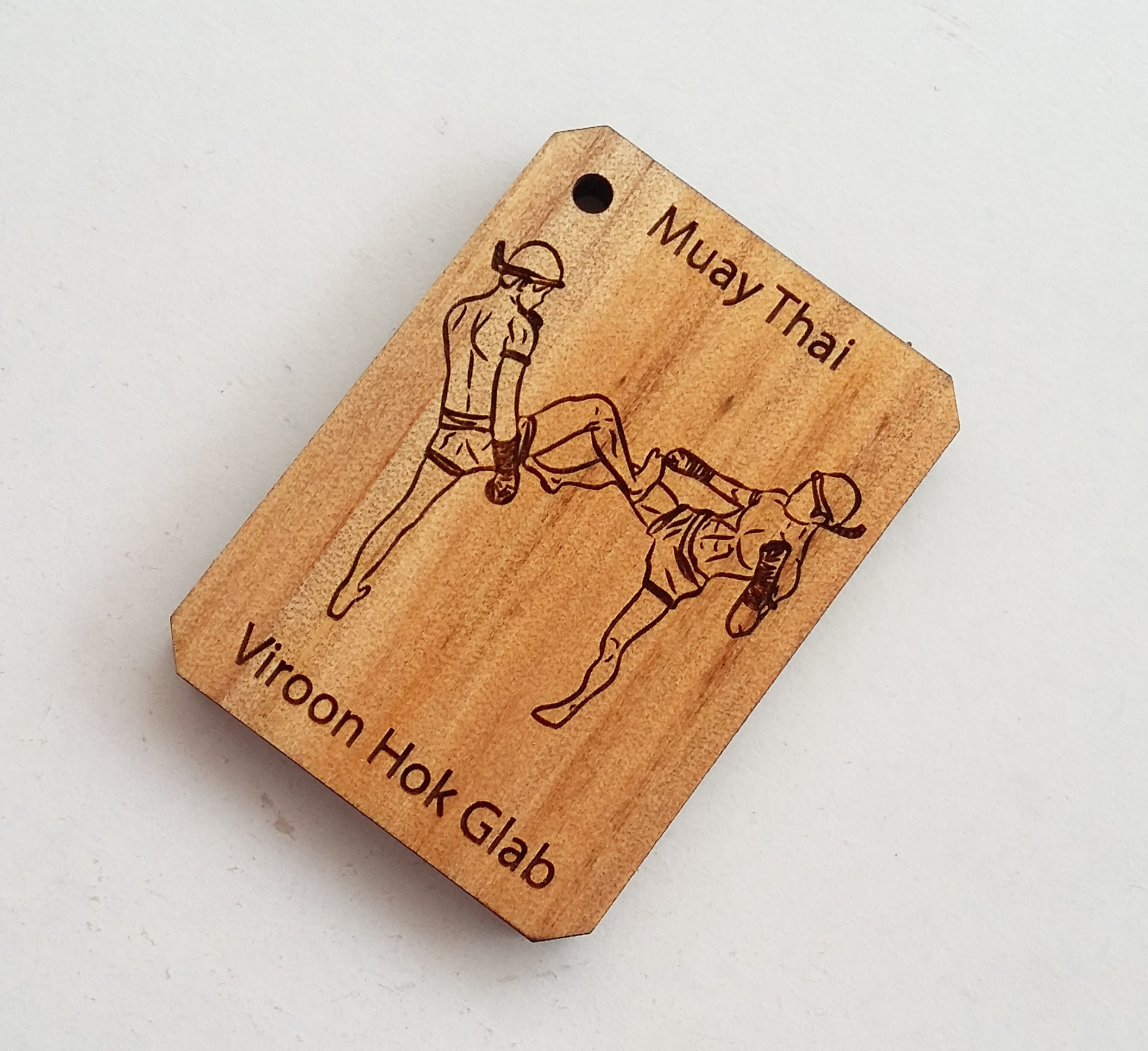 พวงกุญแจไม้แกะสลัก แม่ไม้มวยไทย-วิรุณหกกลับ