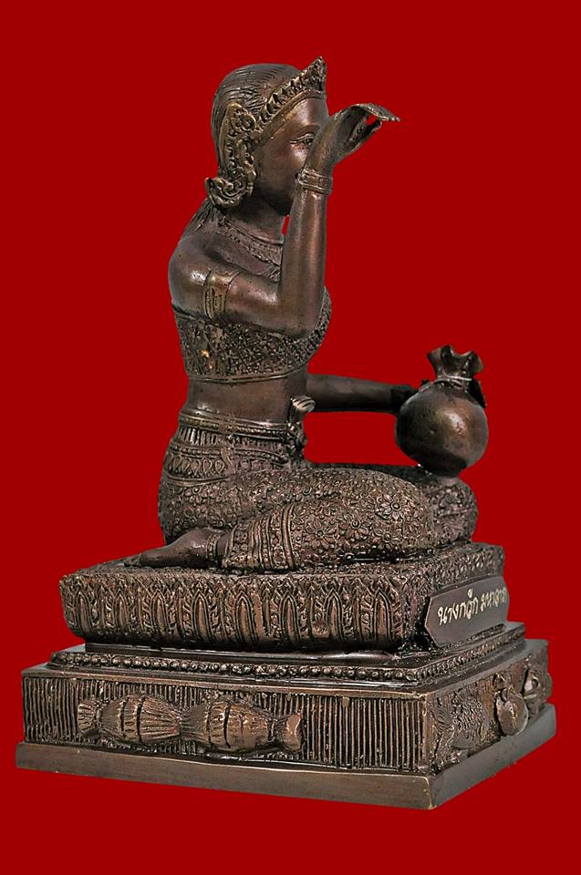 รูปหล่อ แม่นางกวัก มหาลาภ แม่บุญเรือน วัดอาวุธวิกสิตาราม เนื้อโลหะ