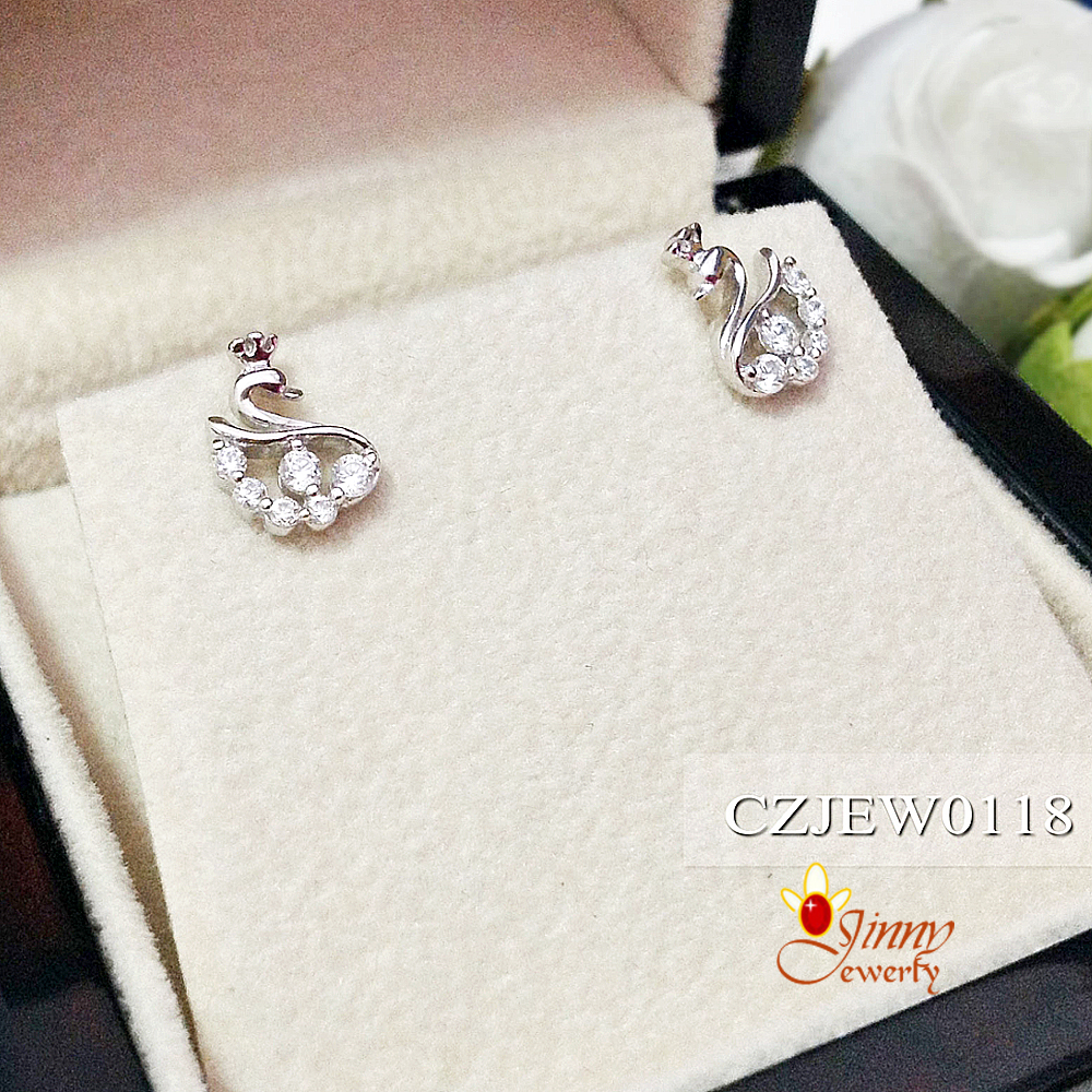 ต่างหูเงินแท้ รูปหงษ์ ประดับเพชร cz