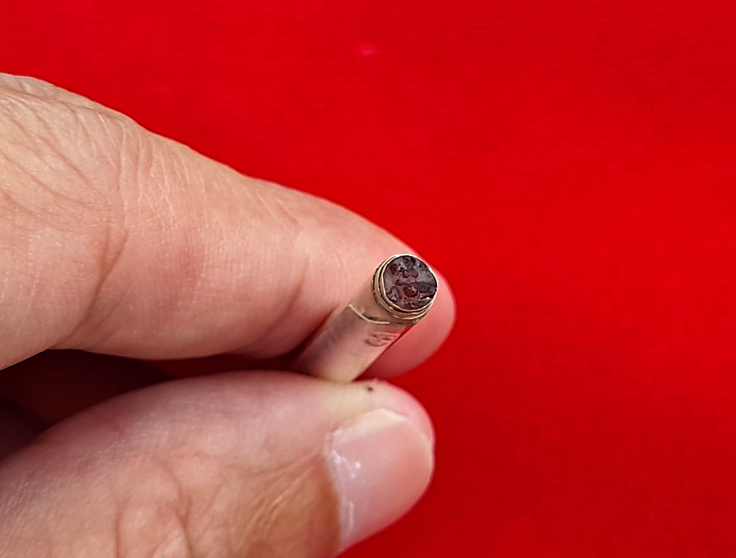 ตะกรุด "นะหน้าทอง” (ตำหรับหลวงปู่จันทร์ วัดนางหนู ) หลังยันต์ นะฤาชา” (ตำหรับหลวงปู่ศุข วัดปากคลองมะขามเฒ่า) เนื้อเงิน ปี2566 รับประกันแท้ - พระอาจารย์เอราวัณ