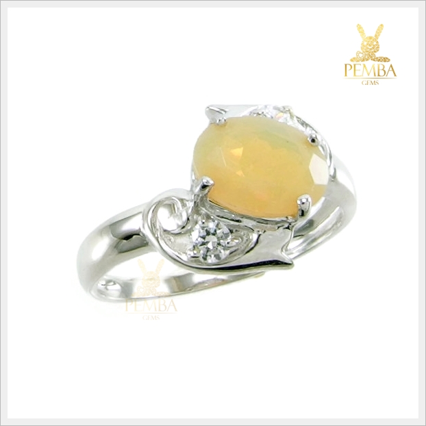 แหวนโอปอลเหลือง อัญมณีศิลปะสีเหลือบรุ้ง ใส่เก๋ๆ ดูมีสไตล์