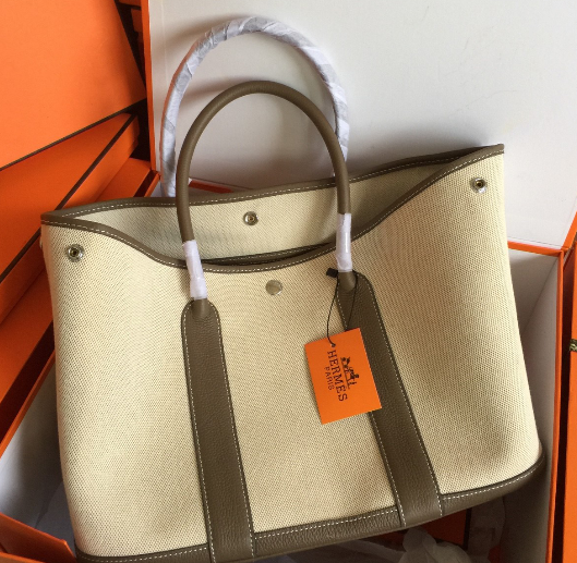 กระเป่า hm garden party leather+ canvas 36 cm สีขาวครีมคาดเทา