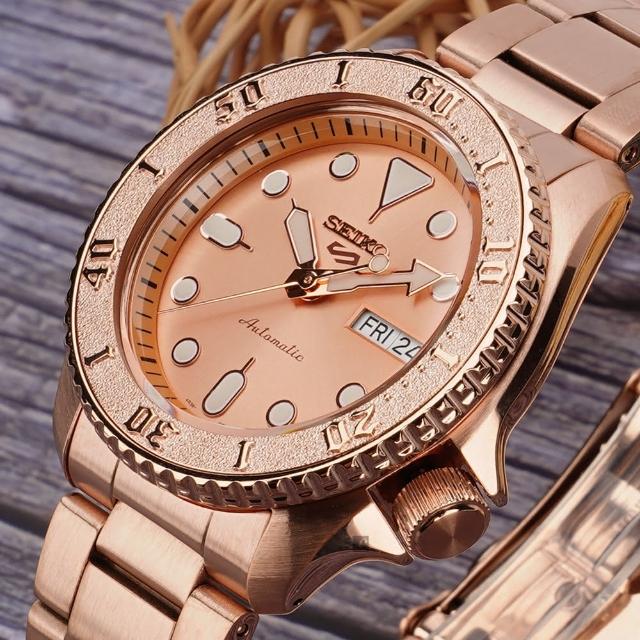 Karnvera Shop นาฬิกาข้อมือผู้ชาย Seiko 5 Sports Gold Automatic Street Boy Men's Watch SRPE72K1