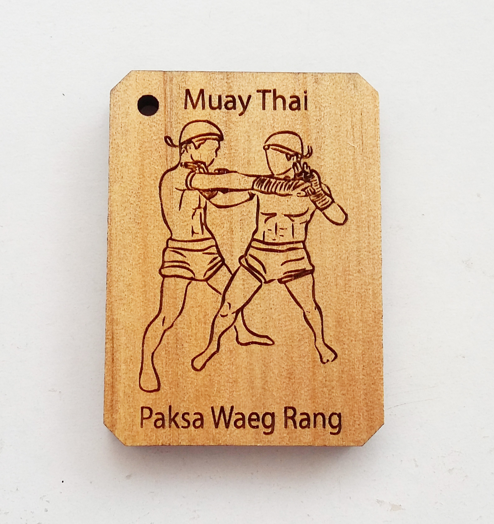 พวงกุญแจไม้แกะสลัก แม่ไม้มวยไทย-ปักษาแหวกรัง