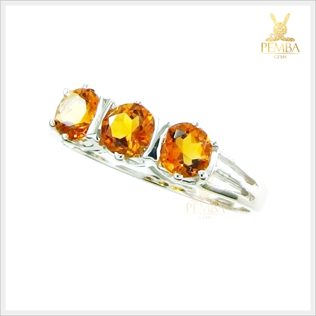 แหวนซิทรินแท้ ดีไซน์เรียบๆ แหวนแถว 3 เม็ด สวยเก๋อย่างมีสไตล์ แหวนพลอยแท้