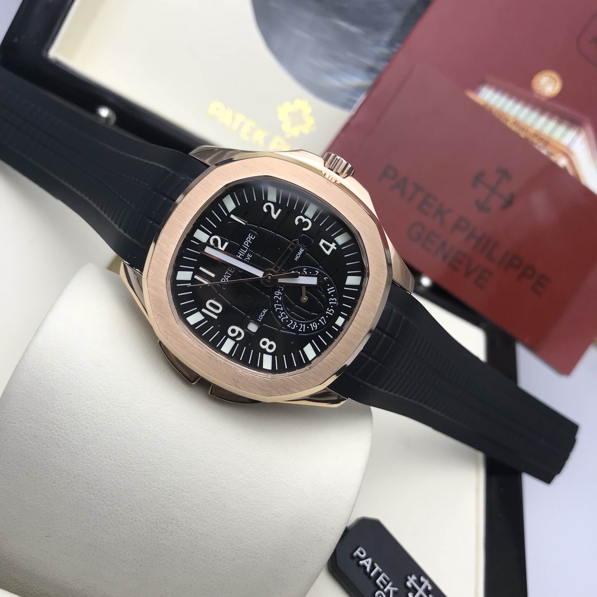 นาฬิกา Patek Philippe Aquanaut Travel Time Reference 5164R หน้าดำขอบพิ้ง