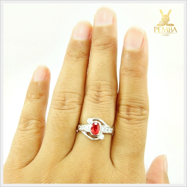 แหวนออเร้นท์แซฟไฟร์แท้ สีส้มแดงสวยใสไฟดี เงินแท้925 แหวนพลอยแท้