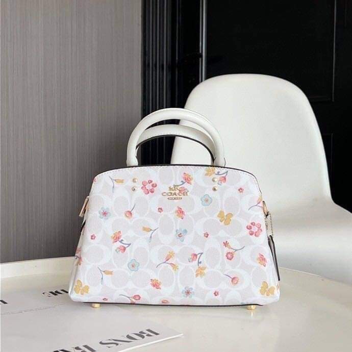 Coach Mini Lillie Carryall (แอดไลน์ก่อนสั่งซื้อ)