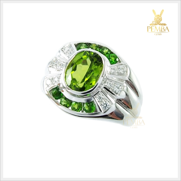 แหวนเพริดอตแท้ สีเขียวสดสวยใส เงินแท้ ชุบทองคำขาว แหวนพลอย