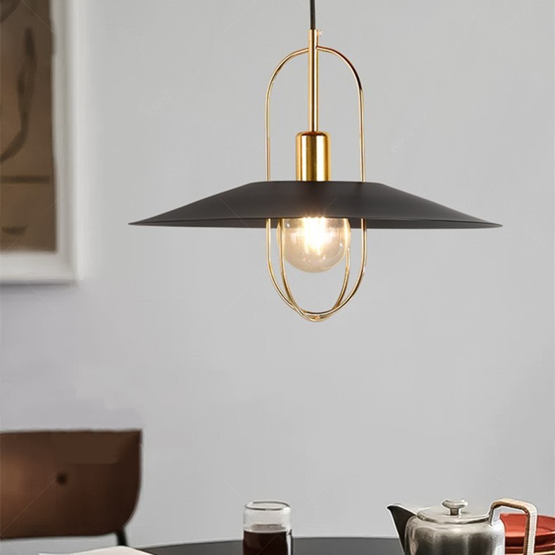 โคมไฟแขวนเพดานสไตล์ Modern Luxury โครงเหล็กสีทองทูโทนกว้าง 40CM [ML-7014]