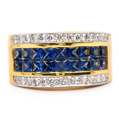 Blue Sapphire Man Ring แหวนพลอยน้ำเงิน ฝังไร้หนาม ทองคำ หนัก 15.62 กะรัต เพชร หนัก 0.53 กะรัต 26 เม็ด EVVS พลอยน้ำเงินสี่เหลี่ยมเพชร 2.7 มิล 18 เม็ด