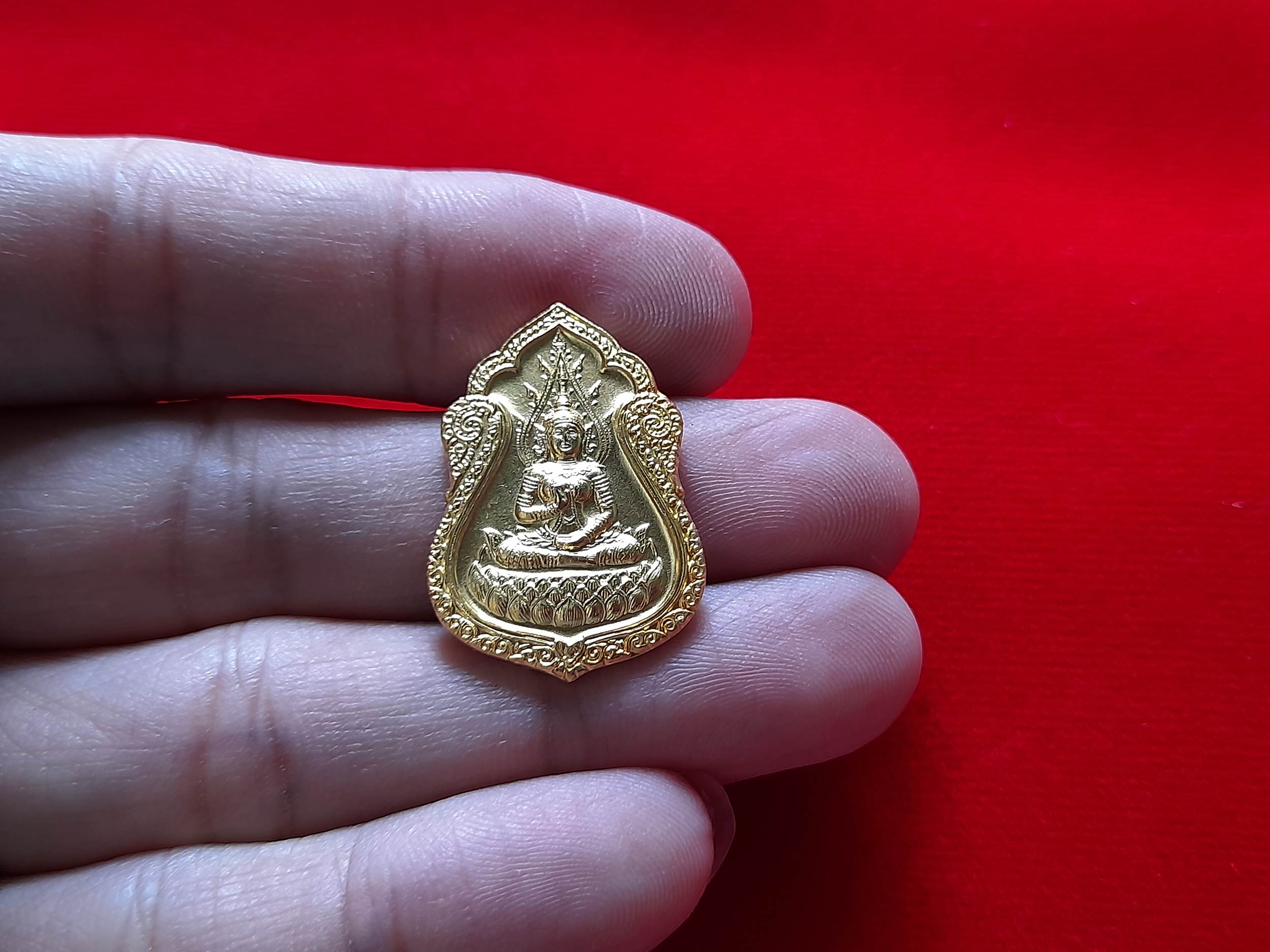 เหรียญ พระสุนทรีวาณี(พระสรัสวดี) วัดสุทัศน์ เนื้อกะไหล่ทอง #รับประกันแท้