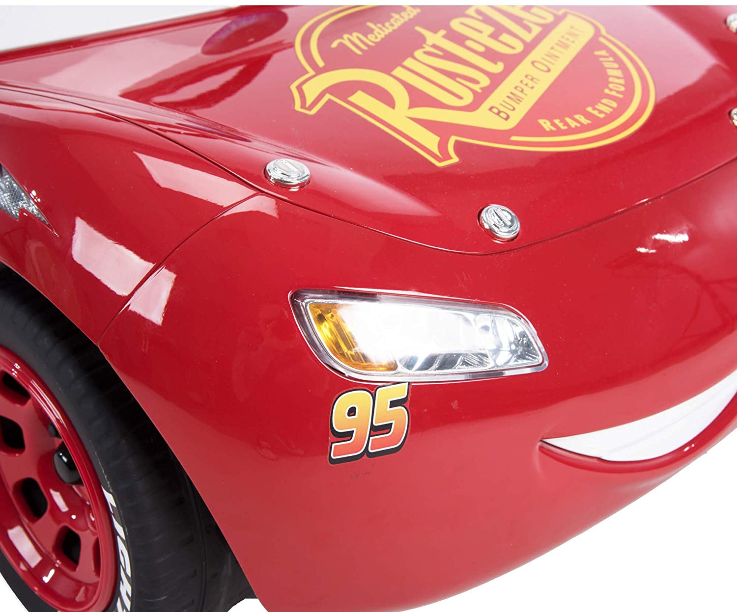 รถแบตเตอรี่สุดเท่ห์สำหรับเด็ก Huffy Disney Cars 3 Lightning McQueen 6V Battery-Powered Ride-On