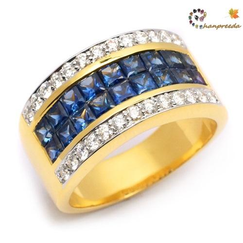 Blue Sapphire Man Ring แหวนพลอยน้ำเงิน ฝังไร้หนาม ทองคำ หนัก 15.62 กะรัต เพชร หนัก 0.53 กะรัต 26 เม็ด EVVS พลอยน้ำเงินสี่เหลี่ยมเพชร 2.7 มิล 18 เม็ด