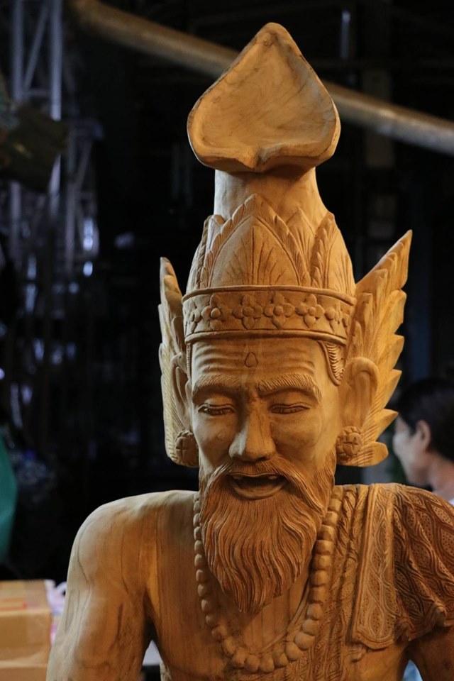 ปู่ฤาษี ไม้สักแกะสลัก ขนาดใหญ่ (สูง 1.90เมตร) (งานสั่งทำ) (งานฝีมือ สั่งทำพรีออเดอร์ ตามคิวและระยะเวลา)