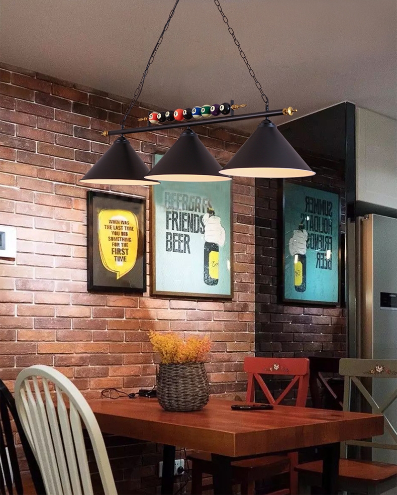 โคมไฟระย้าสไตล์วินเทจอเมริกันไฟ 3 ดวง ยาว 1.2 เมตร โป๊ะโคมทรงกรวยตกแต่งด้วยลูกบิลเลียด [BIC-230901]