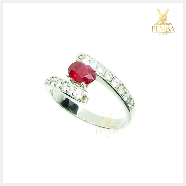 แหวนทับทิมแท้ ชุบทองคำขาว ดีไซน์สวยเก๋เล็กๆ น่ารักๆ แหวนพลอยแท้