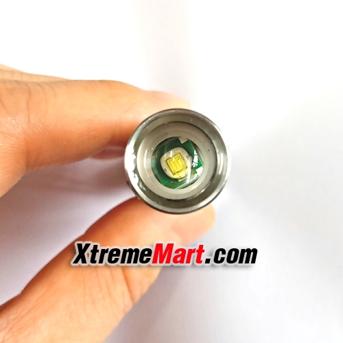 ไฟฉายซูม ไฟฉายพกพาขนาดเล็ก รุ่น ZJ-522 9000W แสงสีขาว หลอด Q5 LED 1 Modes Flashlight