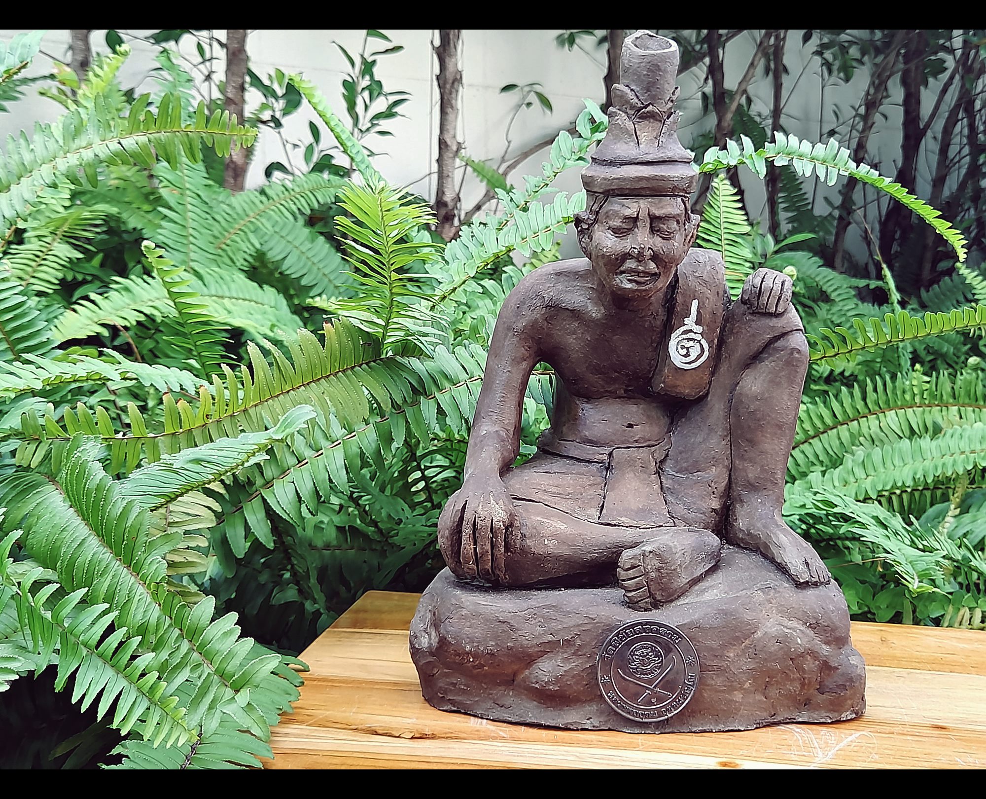 รูปปั้น พ่อปู่ฤาษี นารอท (พ่อแก่) รุ่น2 #รุ่นสุดท้าย พิธีโชคดี เนื้อดินผสมว่าน (ปั้นมือ แบบโบราณ ฐาน7นิ้ว สูง10นิ้ว) จารยันต์ ฐานบรรจุแผ่นยันต์เงิน (จัดสร้าง200ตน) ปี2564 #รับประกันแท้และทัน