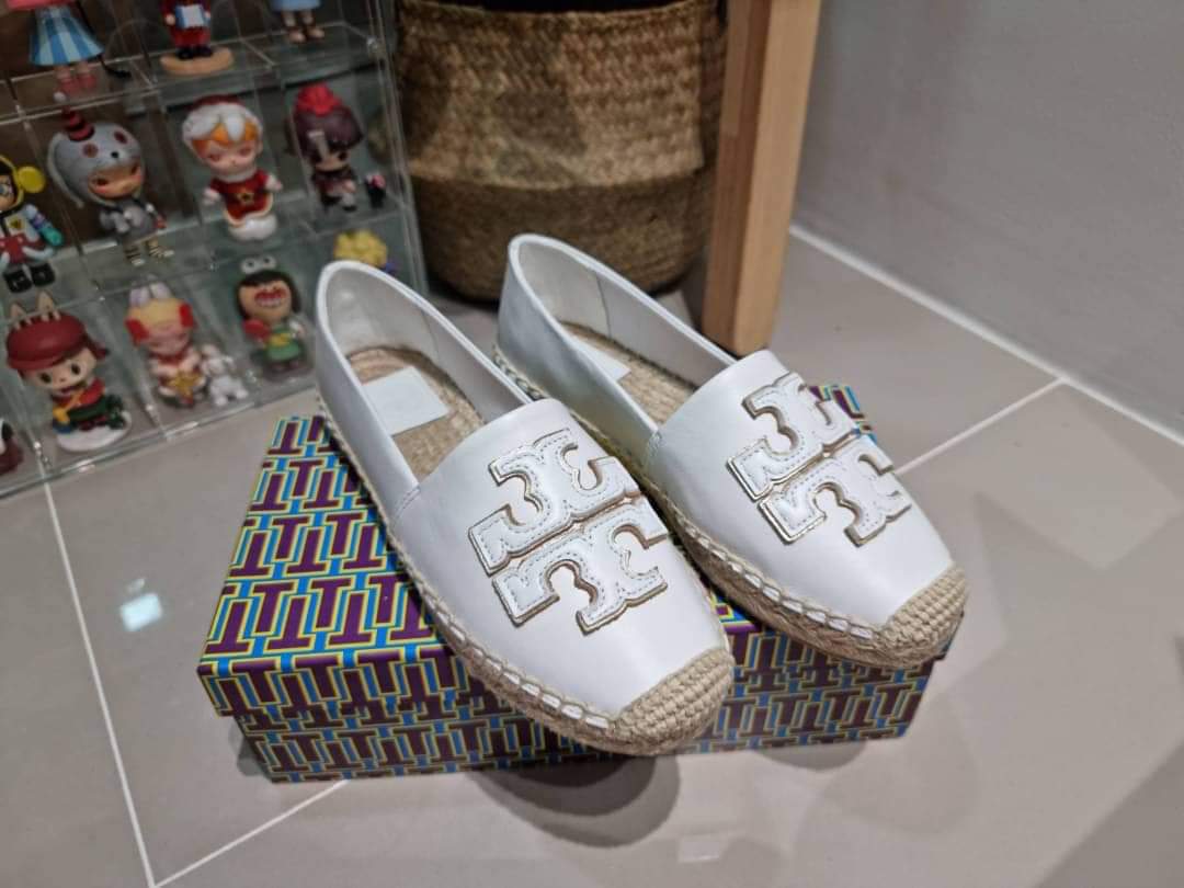Tory burch espadrille leather (แอดไลน์ก่อนสั่งซื้อ)