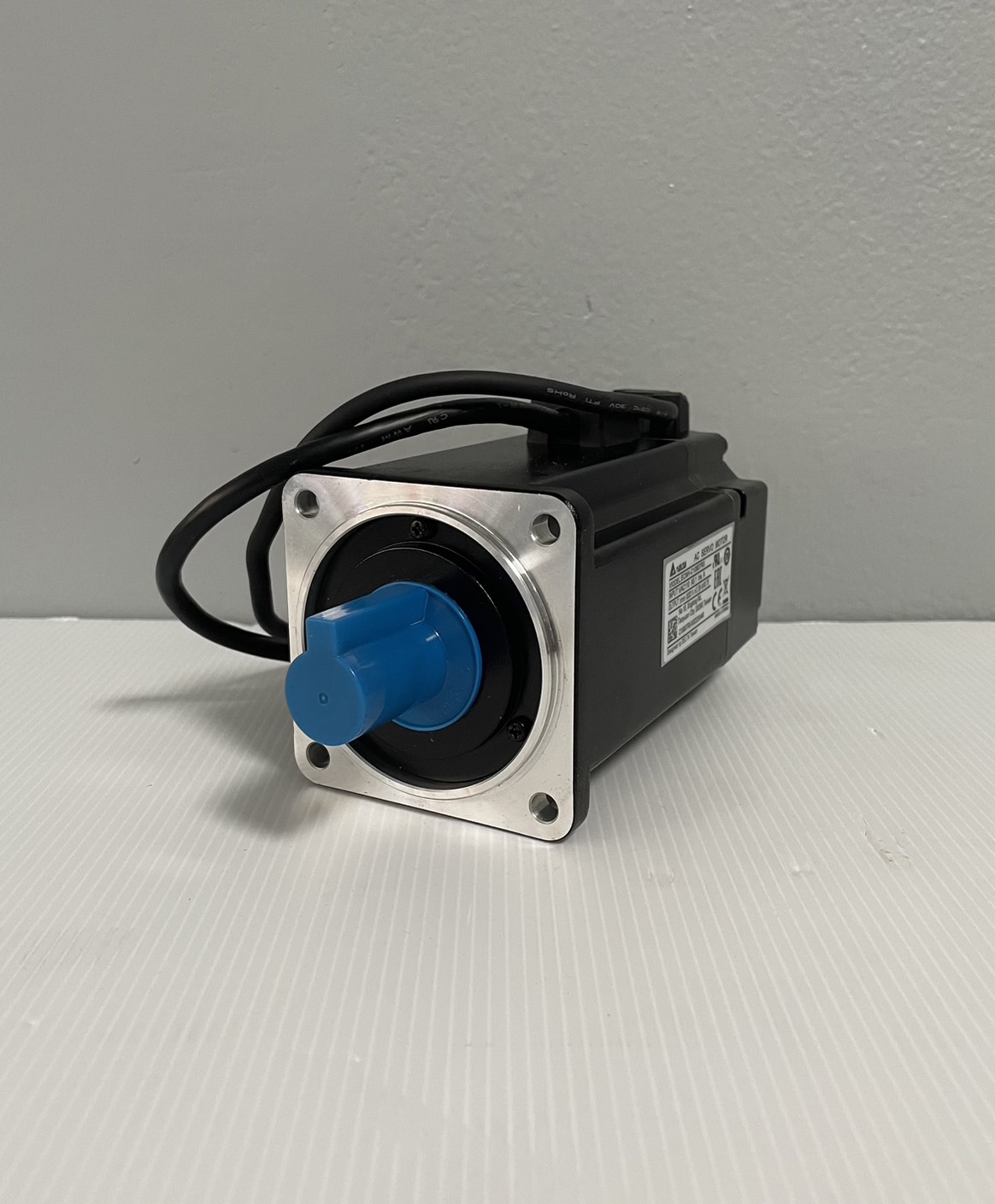 Delta AC Servo Motor Model:ECMA-C10807RS 750W (without brake)