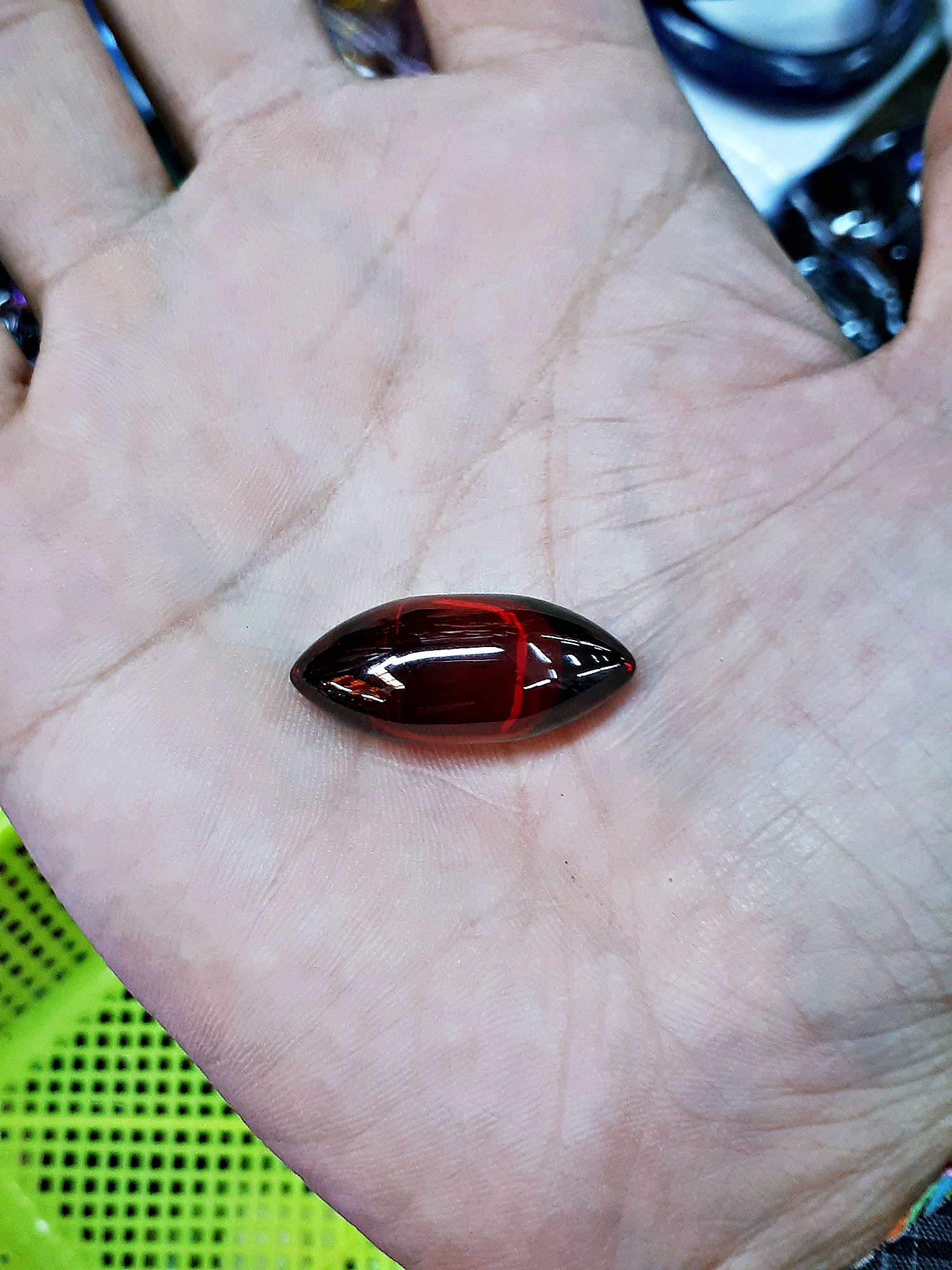 เม็ดลูกแก้ว พญานาค ทรงรี ขนาด ยาว 13 มิล หนา 30มิล