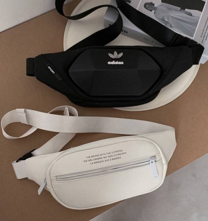 Adidas กระเป๋าคาดอกสุดชิค (แอดไลน์ก่อนสั่งซื้อ)