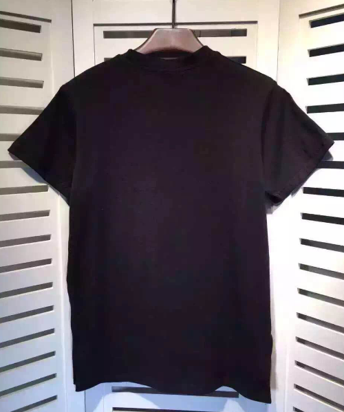 เสื้อยืด d* family size s m l มีสี ดำและขาว