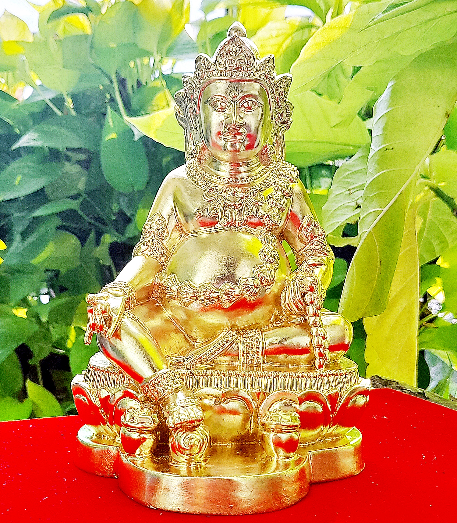 รูปหล่อ ท้าวเวสสุวรรณ ปาง ไฉ่ซิงเอี๊ย(ธนบดี) นั่งรับทรัพย์ เนื้อทองเหลือง ปิดทองแท้(ปิดทองก่อนปลุกเสก) ปี2564 - (เทพเจ้าแห่งโชคลาภ ความมั่งคั่ง) (ขนาดตั้งบูชา หน้าตัก4นิ้ว ฐาน4นิ้วครึ่ง สูง6นิ้ว) #พิธีนี้ไฉ่ซิงเอี๊ยท่านมาสงเคราะห์ปลุกเสกเอง