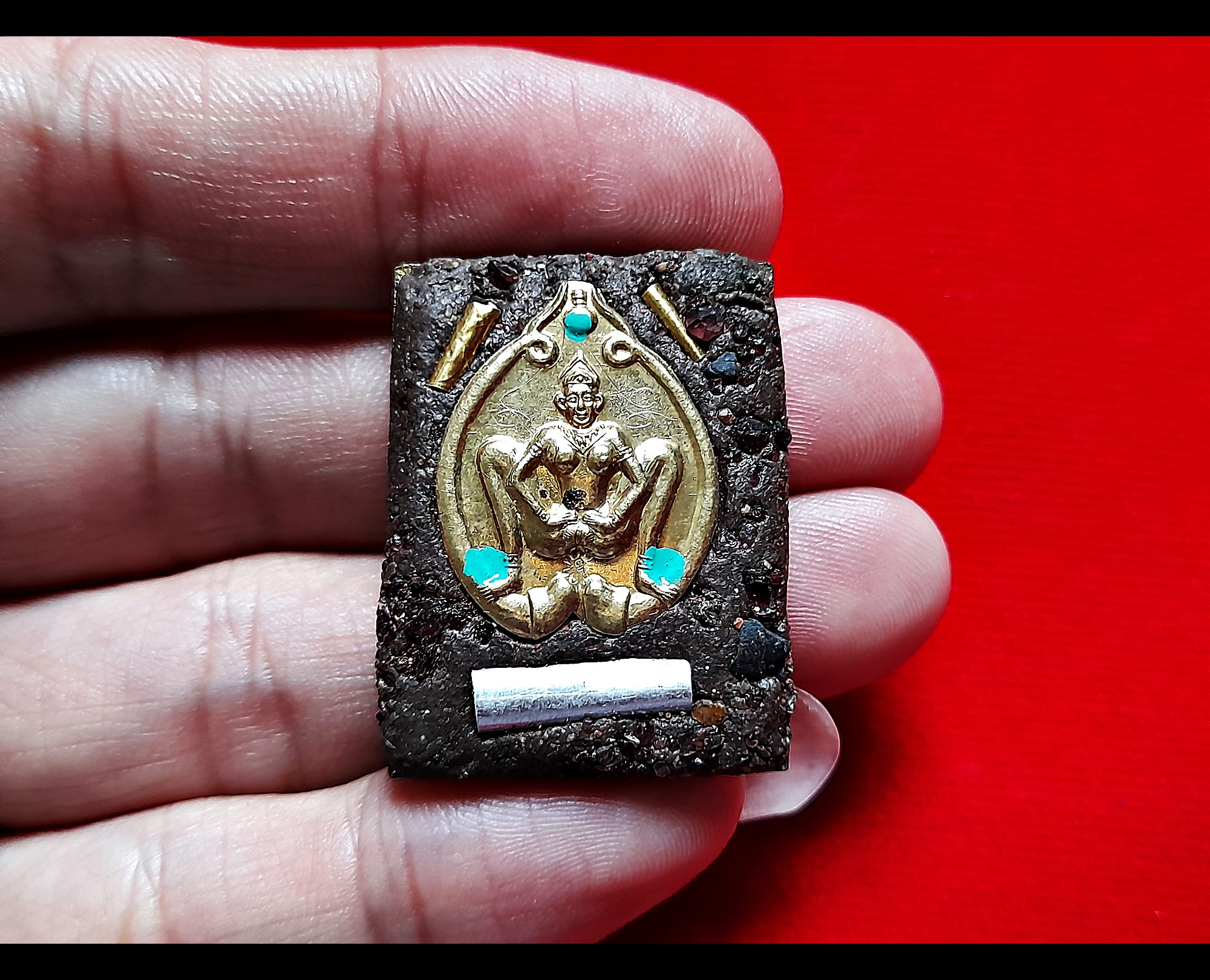 ล็อกเก็ต(ใหญ่) ฉากทอง โครตขุนแผน ยันต์นะอกแตก นางล้อม หลังแม่กำเนิด บรรจุมวลสาร+ตะกรุด3ดอก (อานุภาพโชคลาภ ค้าขาย เมตตา เส่นห์) ปี2564 #รับประกันแท้