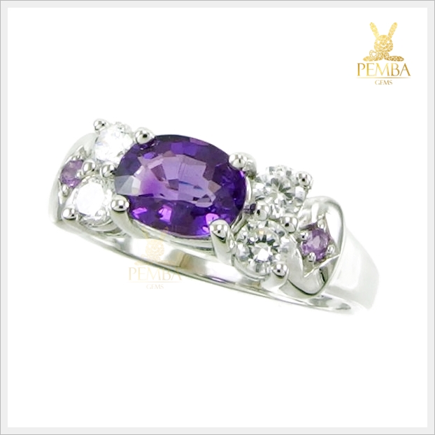 แหวนอเมทิสต์แท้ สีม่วงสด เพิ่มเสน่ห์จนคนรอบข้างต้องเหลียวมอง